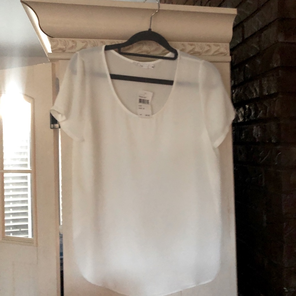 Lush White Top